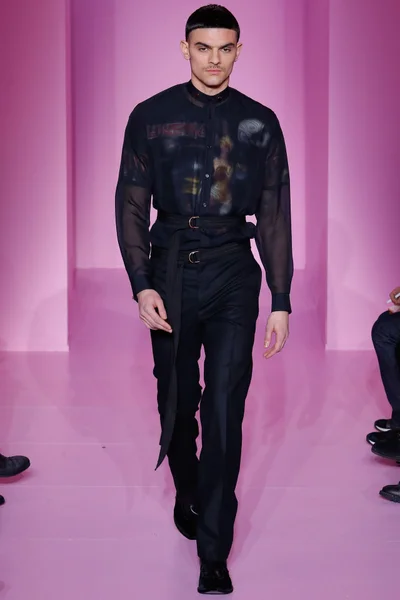 Look 49